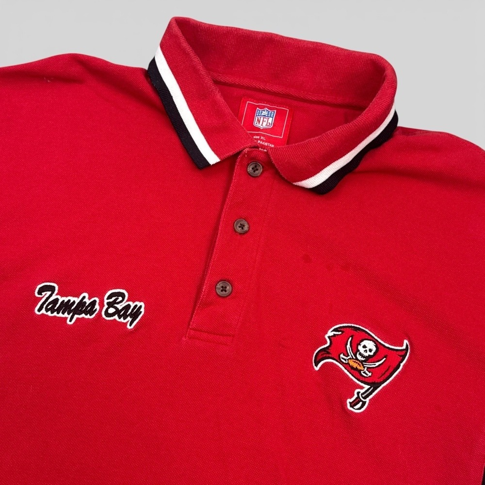 Vintage‎ Tampa Bay Buccaneers Polo Shirt Mens Size XL Embroidered NFL Logo